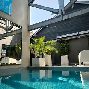Bed & Breakfast Be Loft Pool &