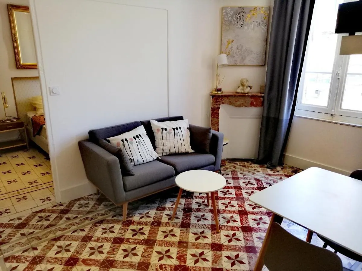 La Maison Grivolas Appartements Et Maison D'Hotes Avignon