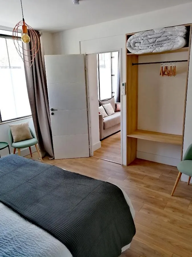 La Maison Grivolas Appartements Et Maison D'Hotes Avignon 4*,