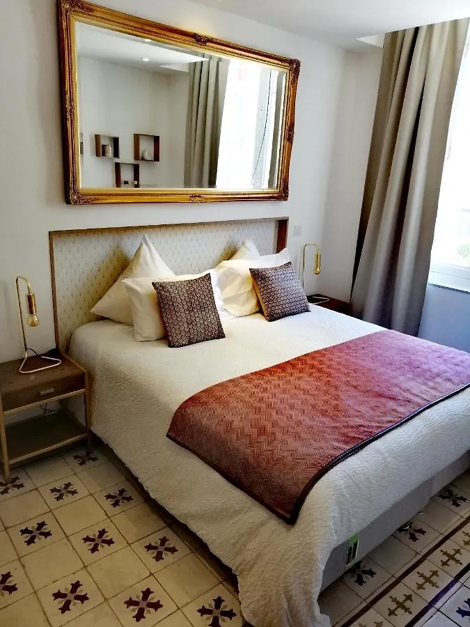 **** Guest house La Maison Grivolas Appartements Et Maison D'Hotes Avignon France